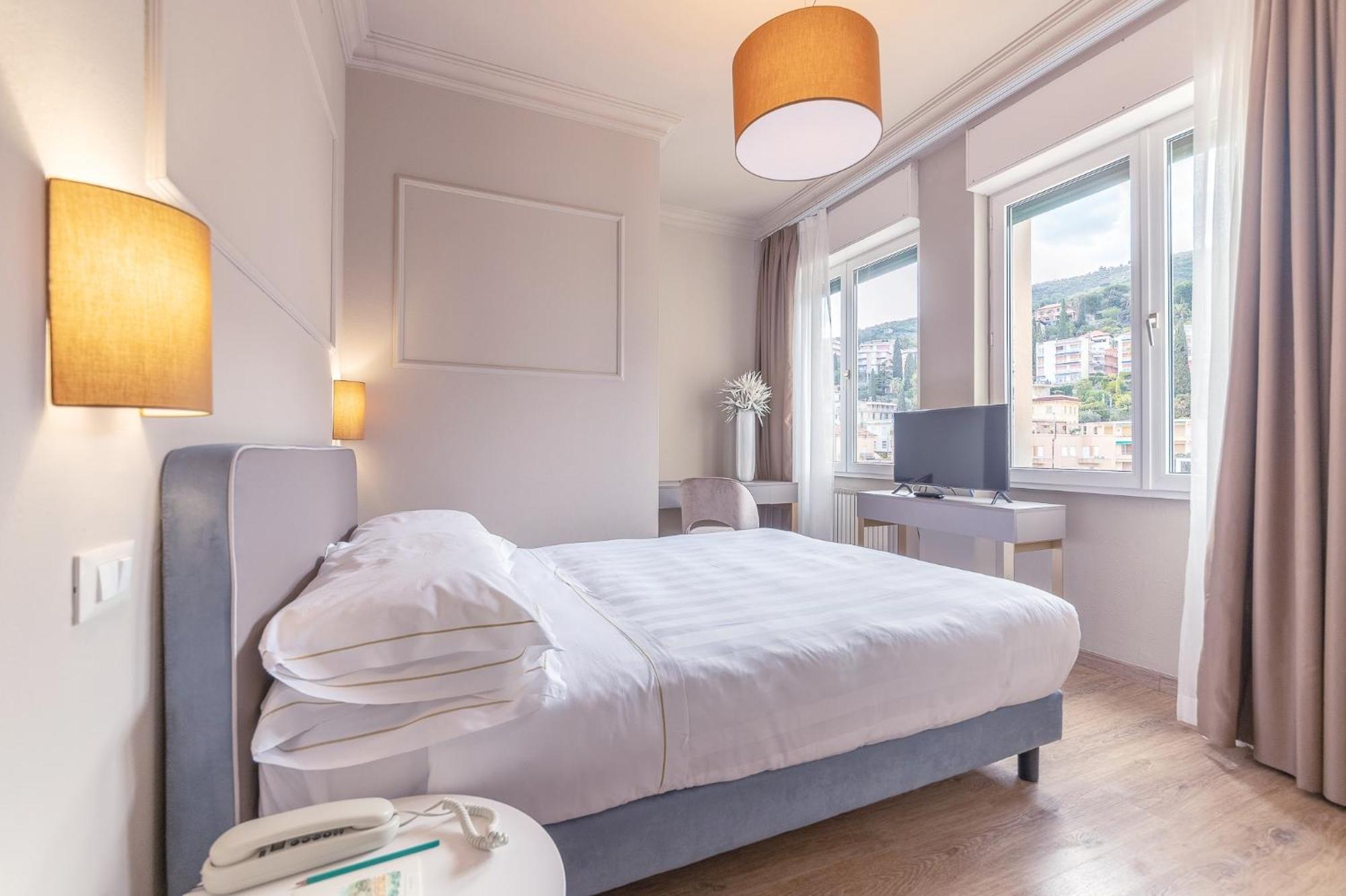 Diana Grand Hotel Alassio Kültér fotó