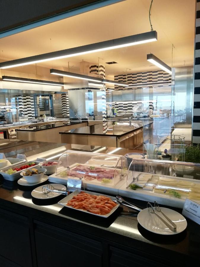 Diana Grand Hotel Alassio Kültér fotó